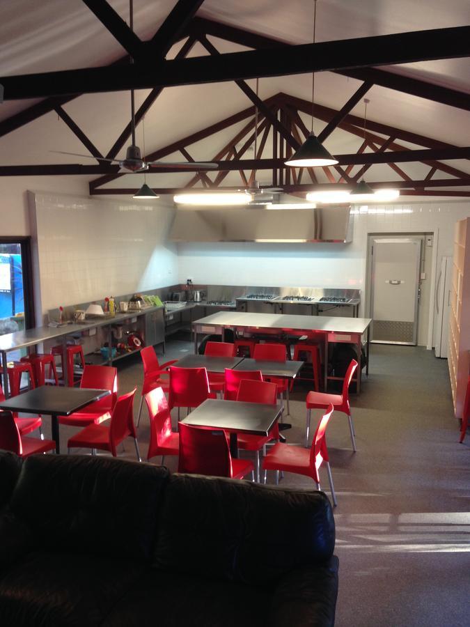 Margaret River Lodge Backpackers Bagian luar foto