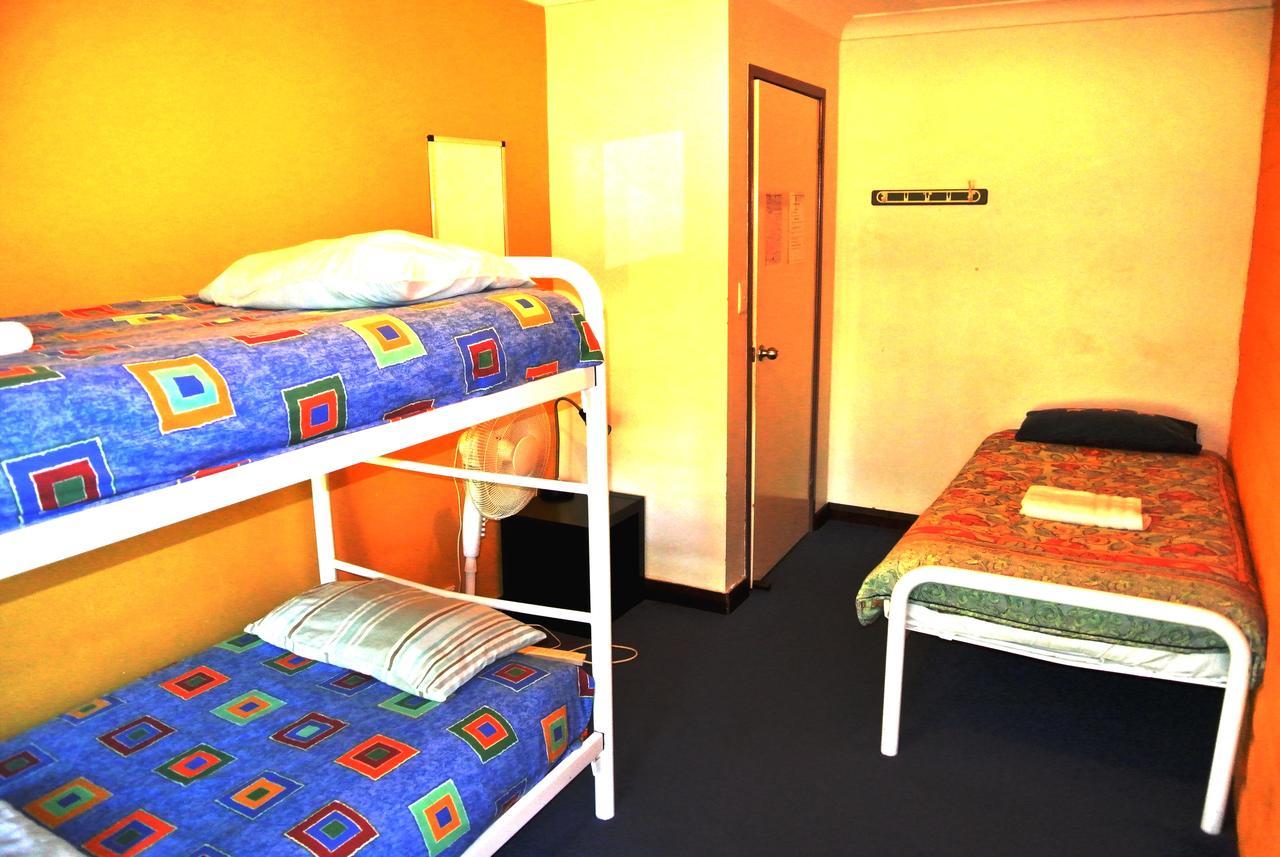 Margaret River Lodge Backpackers Bagian luar foto